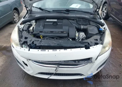 2013 Volvo S60 T6 from USA, damaged, VIN YV1902FH5D2174408